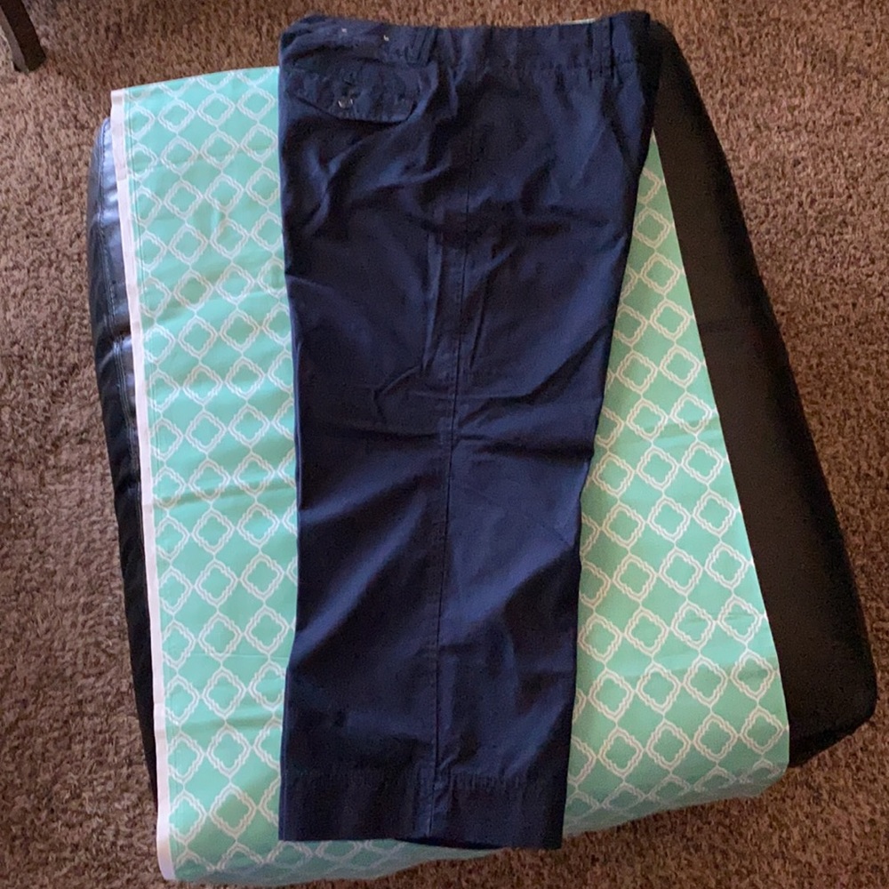 Eddie Bauer Women’s Vashon Fit Navy Blue Capri Pants. Size 14. - Picture 2 of 9